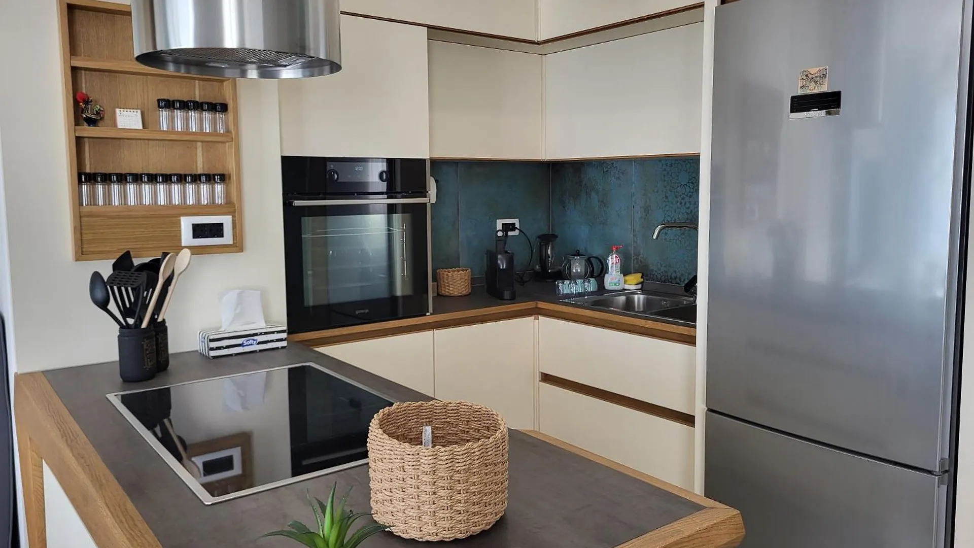 Apartment Arbamore 2Br Apt With Sea View And Balcony Rijeka